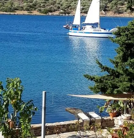 Blueline Guesthouse Agios Dimitrios  Zewnętrze zdjęcie
